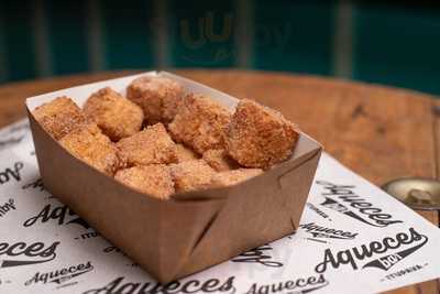 Aqueces Bar