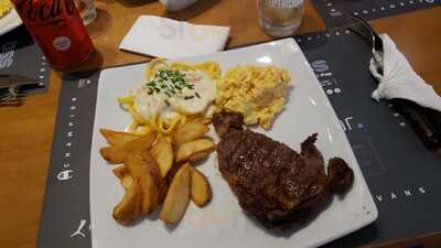 Quatro Complexo Gastronomico