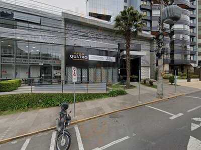 Quatro Complexo Gastronomico