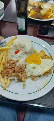 Charles Sushi & Grill