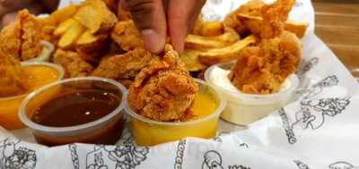 Loucos Por Pollo Frango Frito