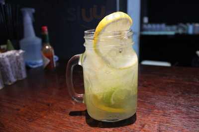 Madureira Bar & Grill