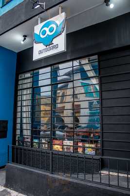 Outboard - Jogos De Tabuleiro & Burgers