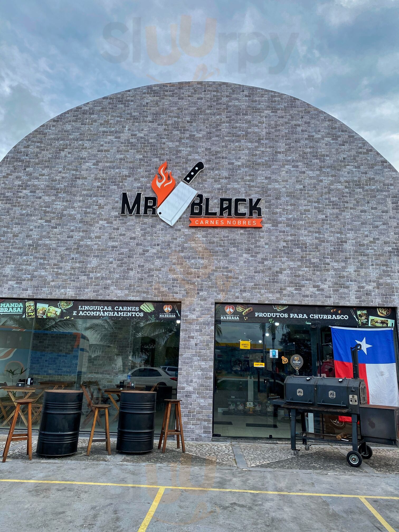 Mr. Black Carnes Nobres