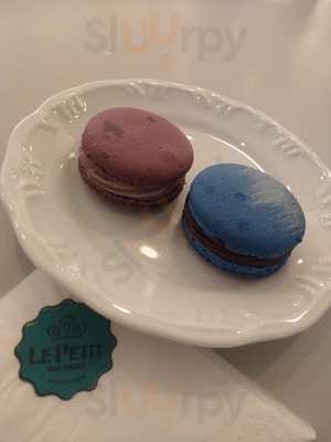 Le Petit Macarons Bourbon Shopping