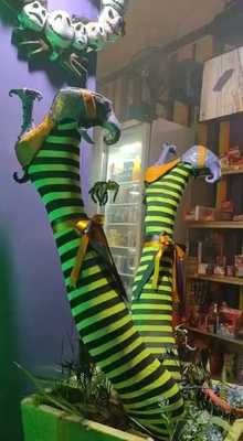 Caldeirão Da Bruxa Doces E Café