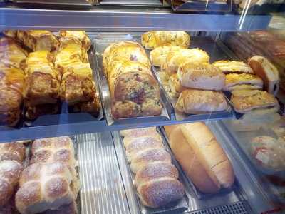 Giselle Paes E Doces