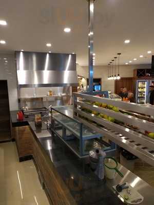 Giselle Paes E Doces