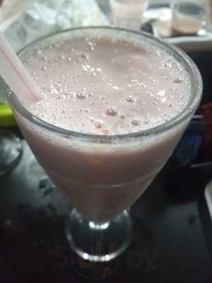 W.r. Lanches E Sucos.