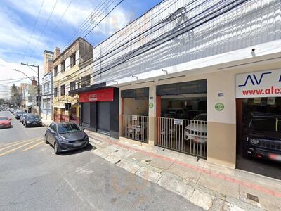 Albert's Famous Floresta Bh