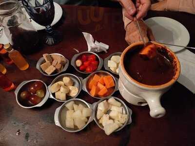 Lá Grotta Fondue