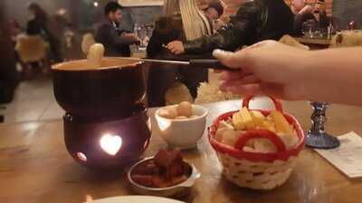 Lá Grotta Fondue