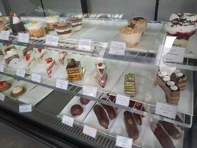 Royal Coffee And Cakes