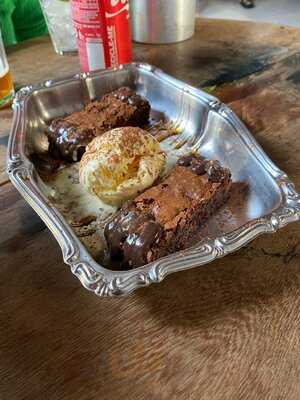 Carneada - Bar Y Parrilla