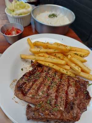 Carneada - Bar Y Parrilla