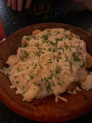 Yayá Comidaria Pop Brasileira