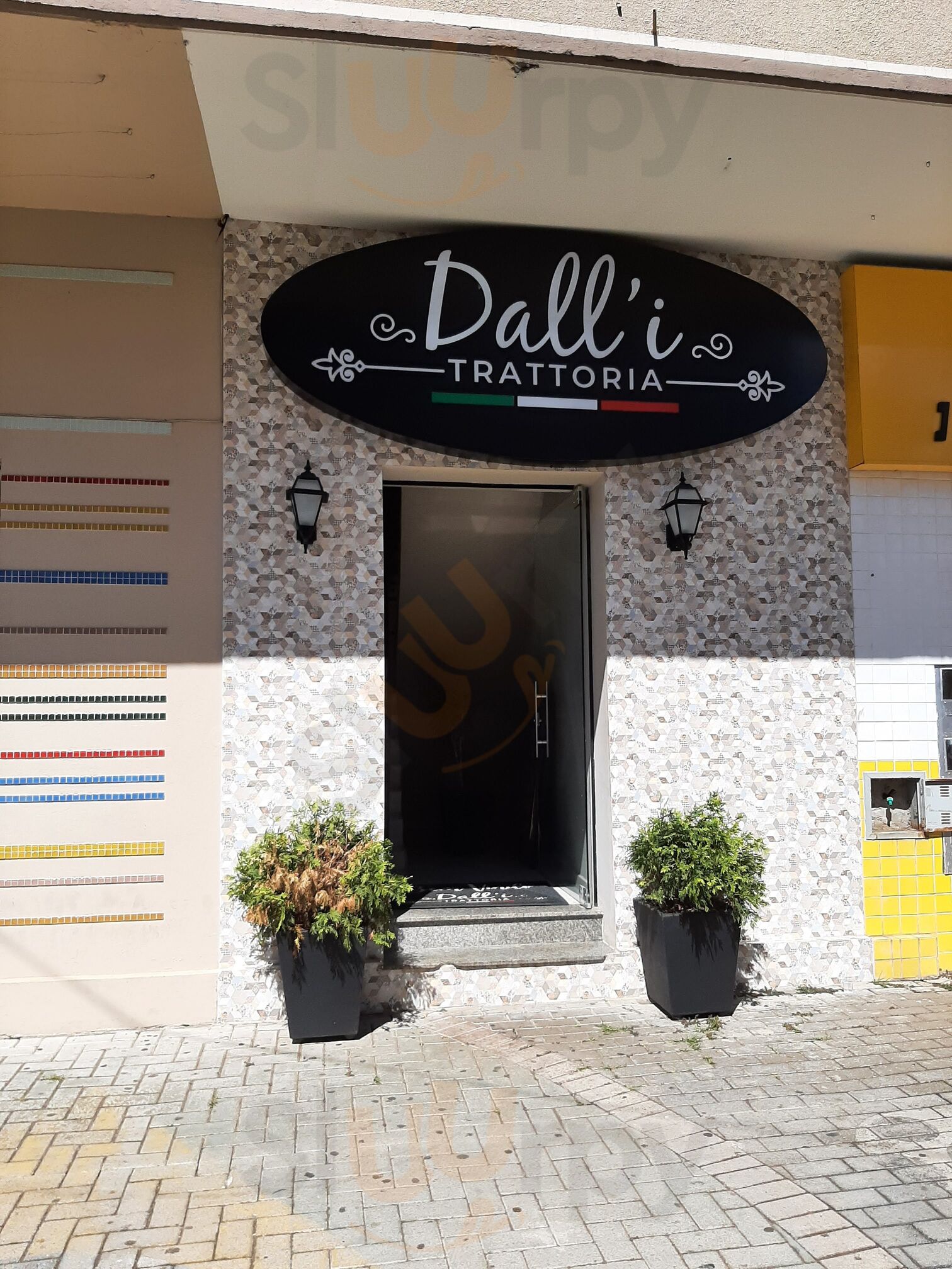 Dall'i Trattoria