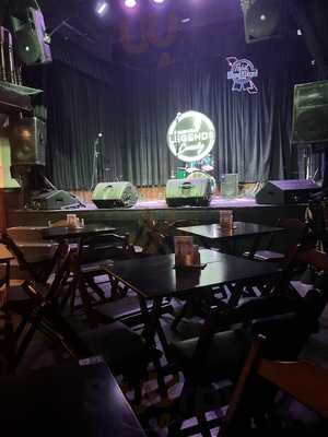 Legends Music & Bar