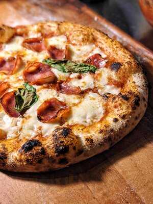 A πzza - Pizzaria Artesanal