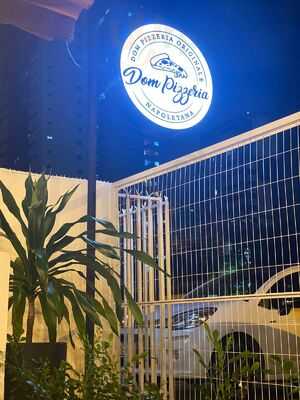 Dom Pizzeria