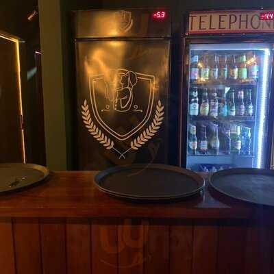 O Plebeu - English Pub