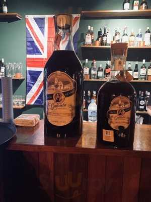 O Plebeu - English Pub