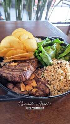 Mezzo Bar E Restaurante