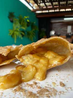 Adriana Gomes Confeitaria