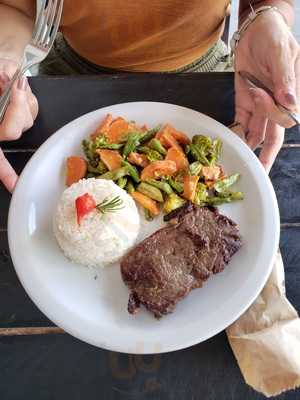 Belle De Jour Botequim