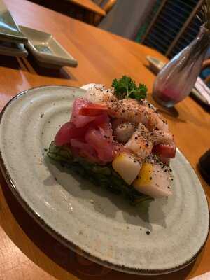 Ni Hachi Sushi