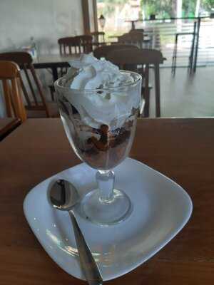 Deli Café E Bistrô