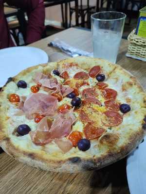 Downtown Pizza & Bar