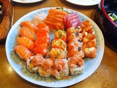 Momô Sushi - Leopoldina