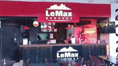 Lemax Hamburgueria - Méier