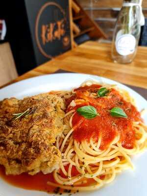 Kikafé Bistrô & Café