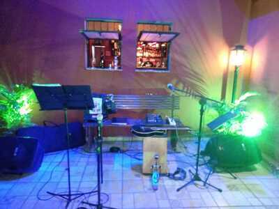 Mollys Bar E Restaurante