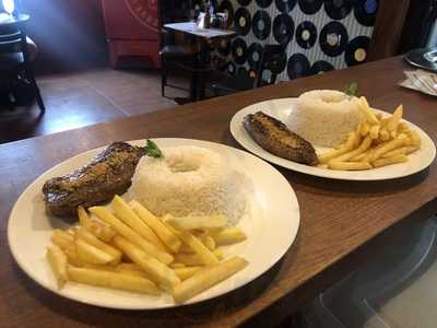 Mollys Bar E Restaurante