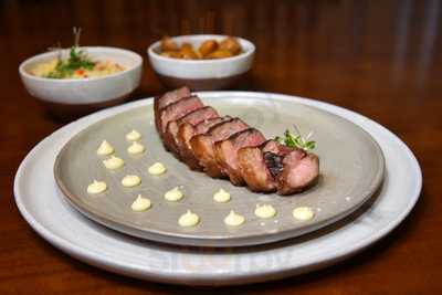 D.o.c. Gastronomia Parrilla E Vinhos