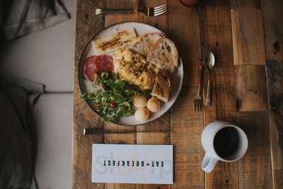 Eat Kitchen - Canela