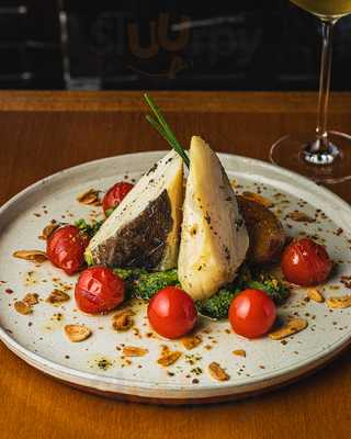 Mont Cristo Wine Bar