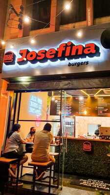 Josefina Burgers