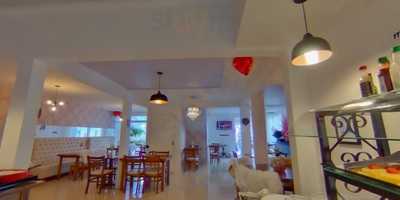 Flor De Cerejeira Restaurante E Bistro