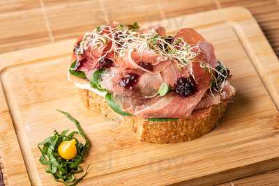 Garapuvu Café E Bistrô