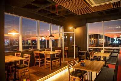 Tosh Sushi Bar Rooftop - Sc 401