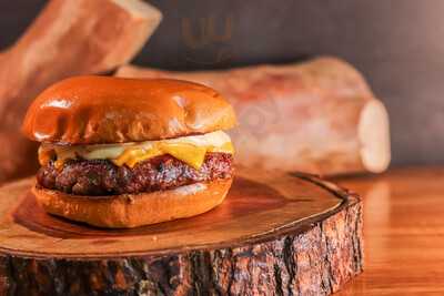 Firetha Burger & Smoked