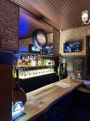 Goonies Gastropub