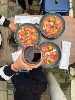 Slowdown - Café & Bistrô