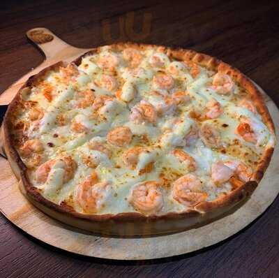 Quatrro Formaggi Pizzaria