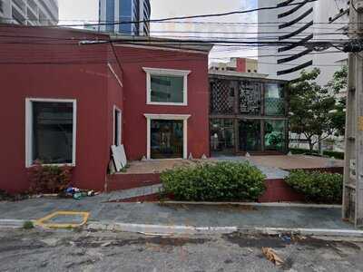 Elliot - Restaurante Temático