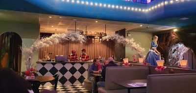 Alice E O Chapeleiro